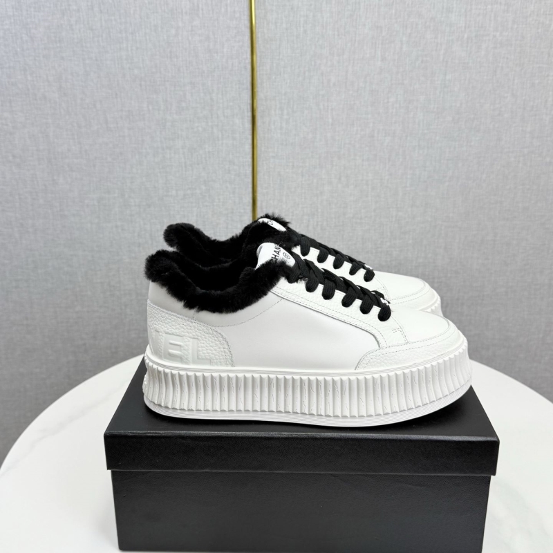 Ch**el sport shoes